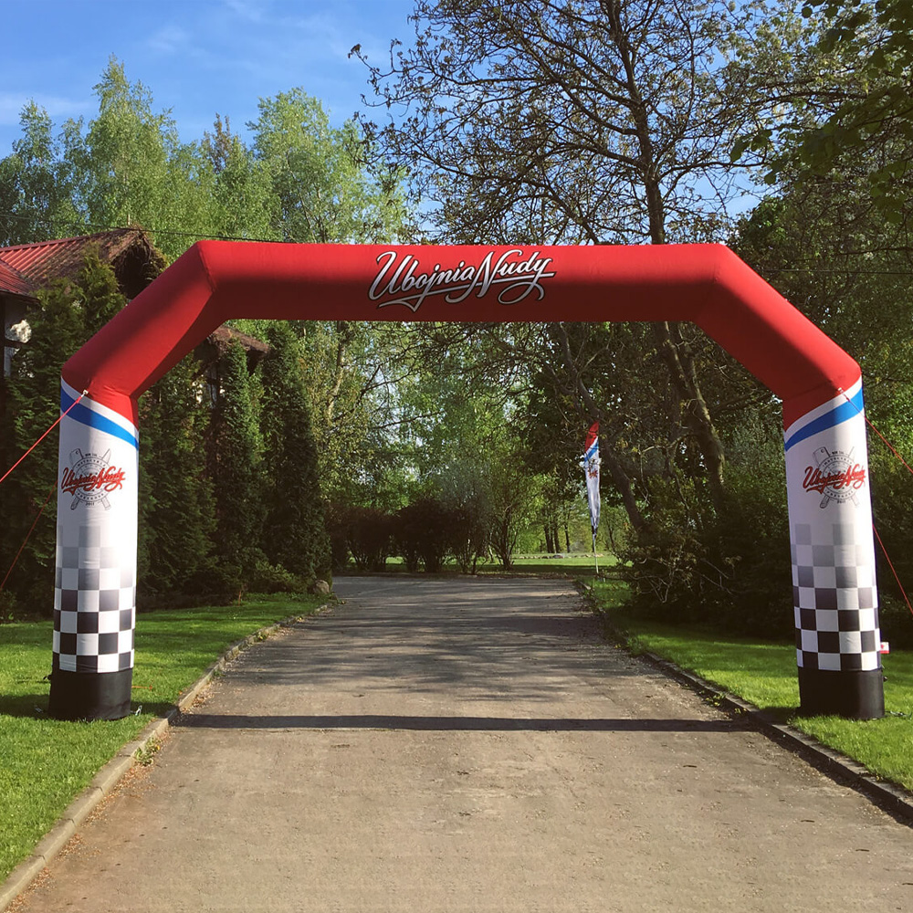 Poltent-vento-gate-easytent-mende-lozere-carre Arche gonflable publicitaire easytent Lozère