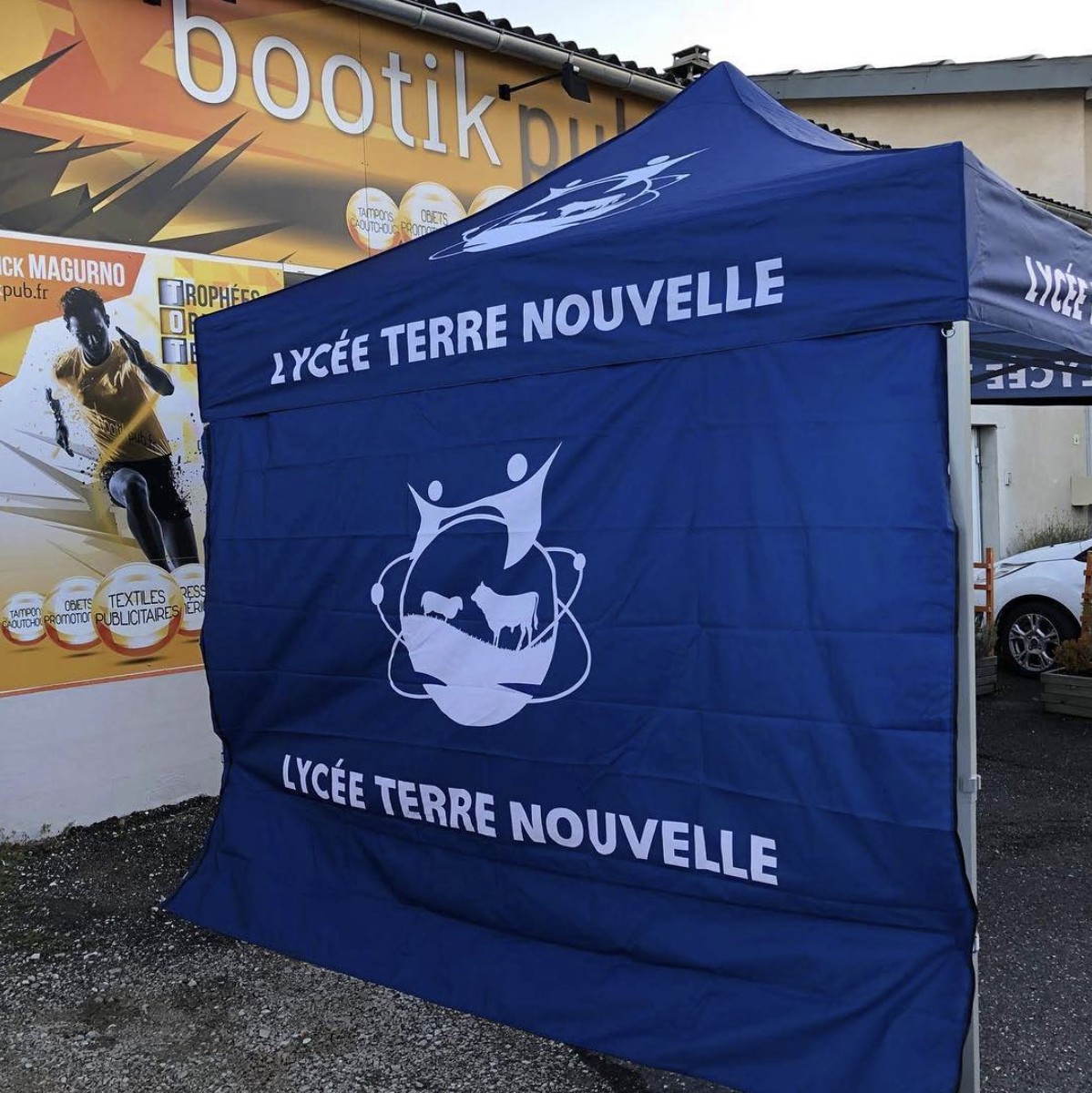 Tentes pliantes<br />
lozère publicitaire